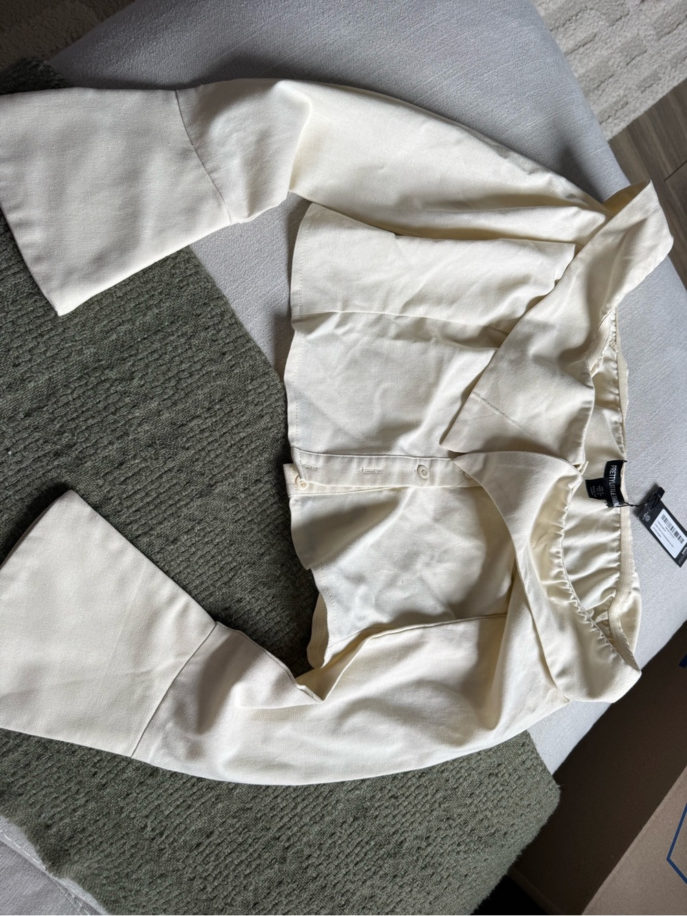 Cropped Cream linen Button Front Top